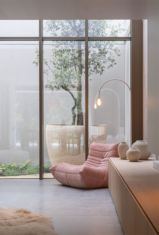 house bl